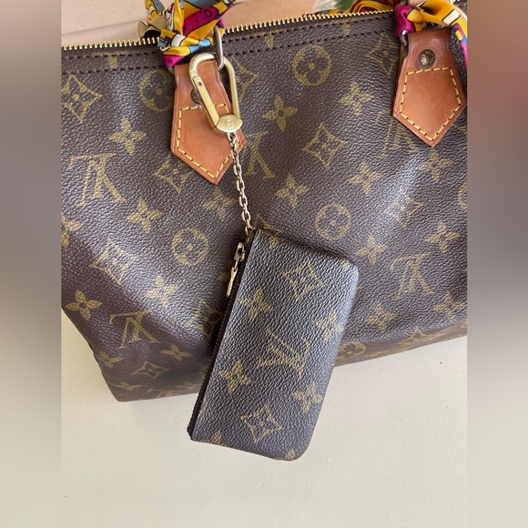 Authentic Louis Vuitton coins purse 👜🤎❤️🤎🤎🤎💛 - Picture 13 of 13